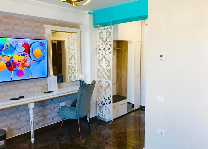 Anias Front View Of The Black Sea 48c Năvodari