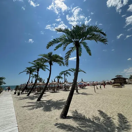 Anias Front View Of The Black Sea 48c Năvodari